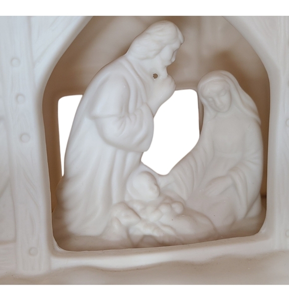 PartyLite P0108 O Holy Night porcelain bisque Candle Holder  Nativity Scene - Picture 5 of 10
